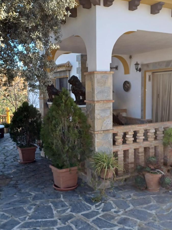 Villa Martinez Alquiler Rural Isabel Alcalá del Valle Екстериор снимка