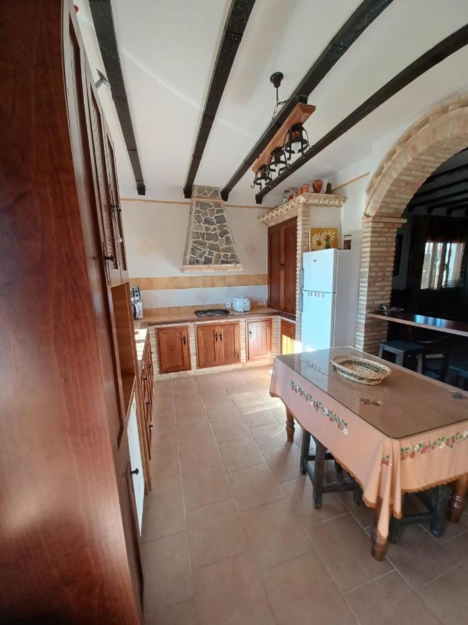 Villa Martinez Alquiler Rural Isabel Alcalá del Valle Екстериор снимка