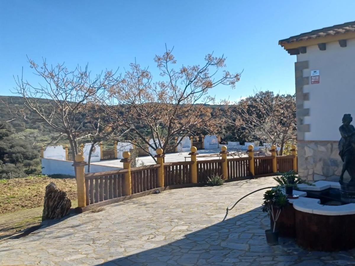 Villa Martinez Alquiler Rural Isabel Alcalá del Valle Екстериор снимка